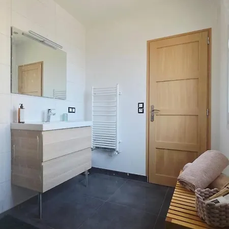 アパート Lechappee Zaisne Jacuzzi Et Sauna サン・クエンティン