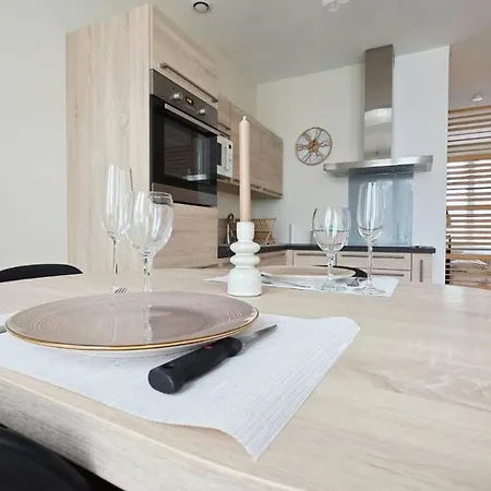 Lechappee Zaisne Jacuzzi Et Sauna *