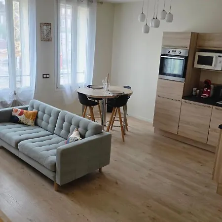 Lechappee Zaisne Jacuzzi Et Sauna Lejlighed Saint-Quentin (Aisne)