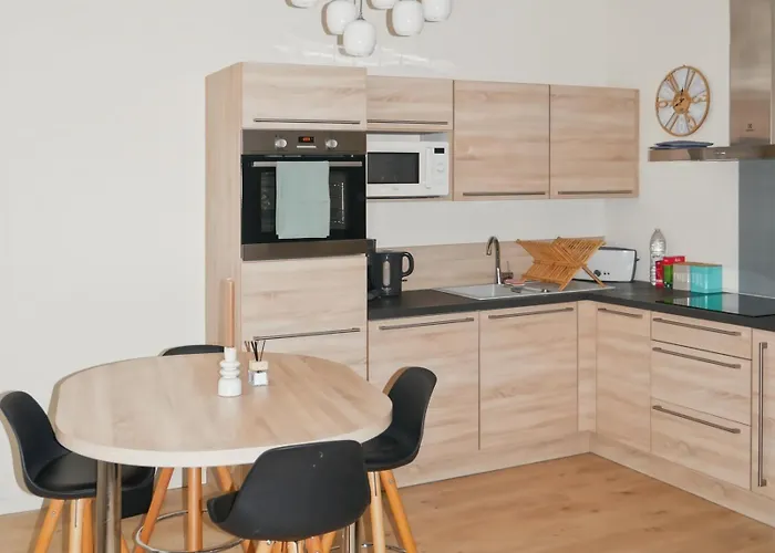 Apartment Lechappee Zaisne Jacuzzi Et Sauna Saint-Quentin (Aisne)