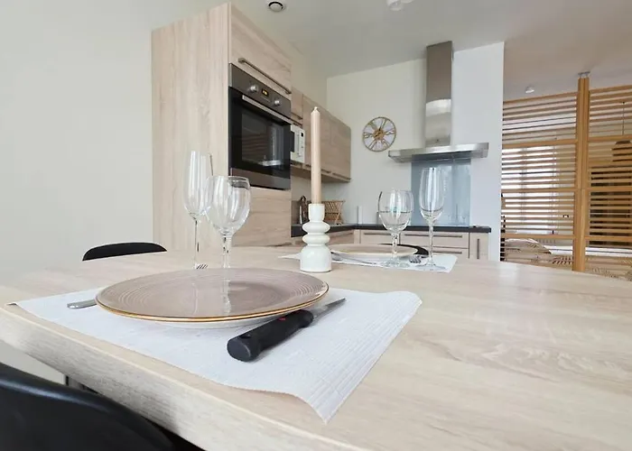 Lechappee Zaisne Jacuzzi Et Sauna *